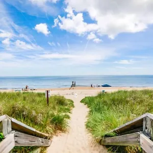 Villa Sandy Feet Retreat At Ocean View, Norfolk