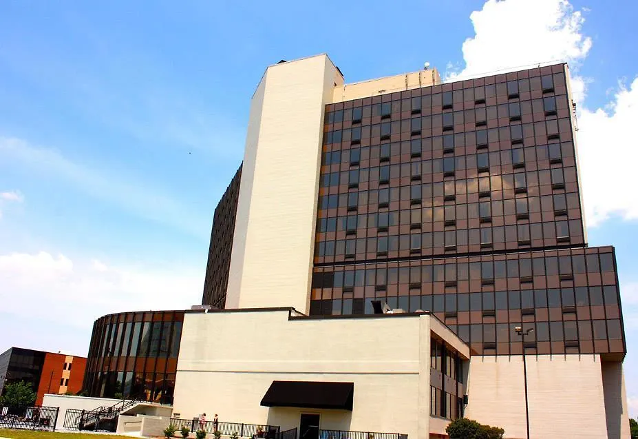 Wyndham Garden Norfolk Downtown Hotel