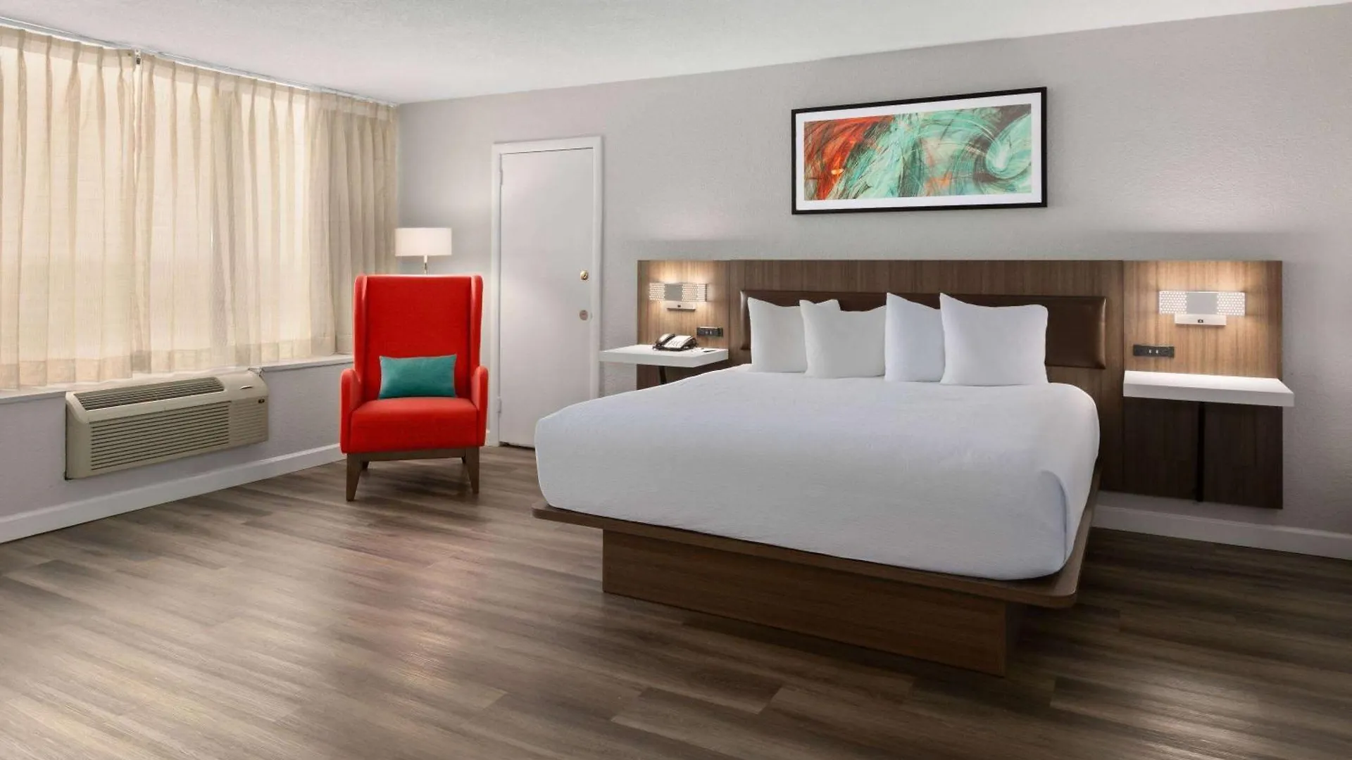 Wyndham Garden Norfolk Downtown Hotel