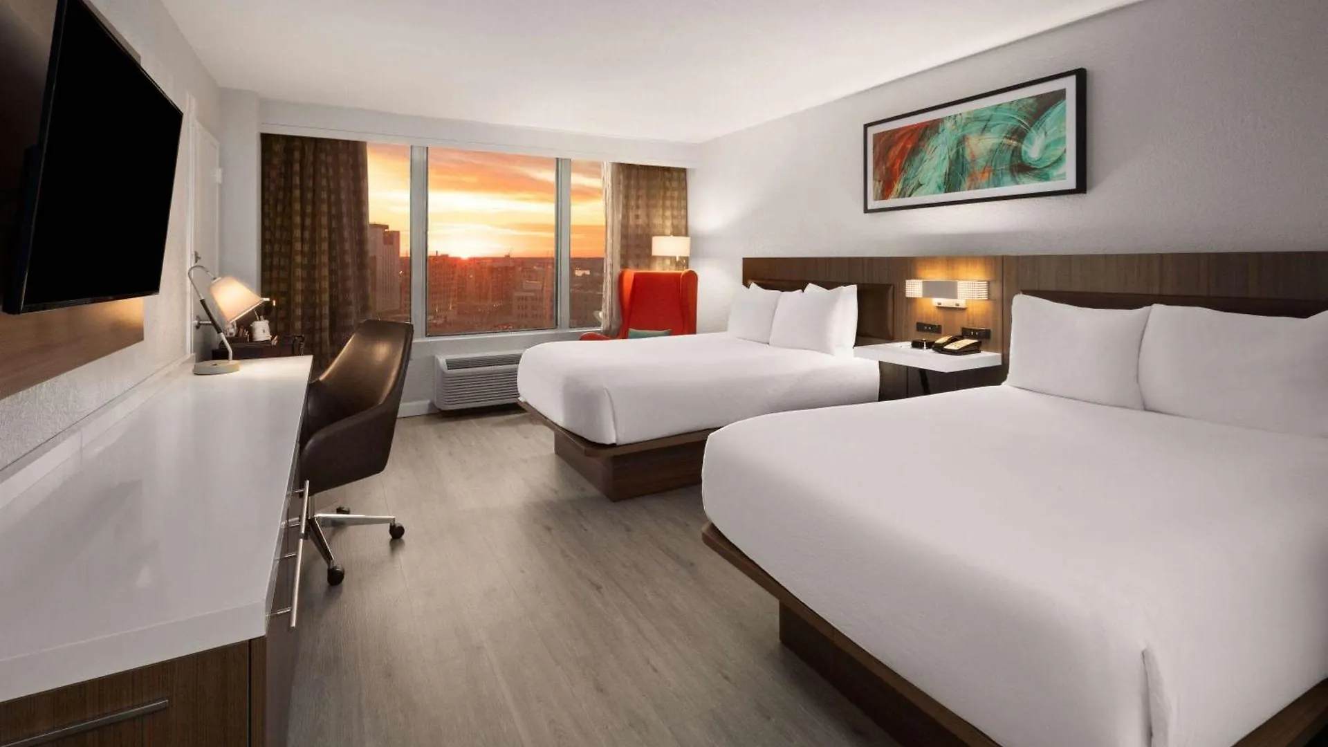Wyndham Garden Norfolk Downtown Hotel