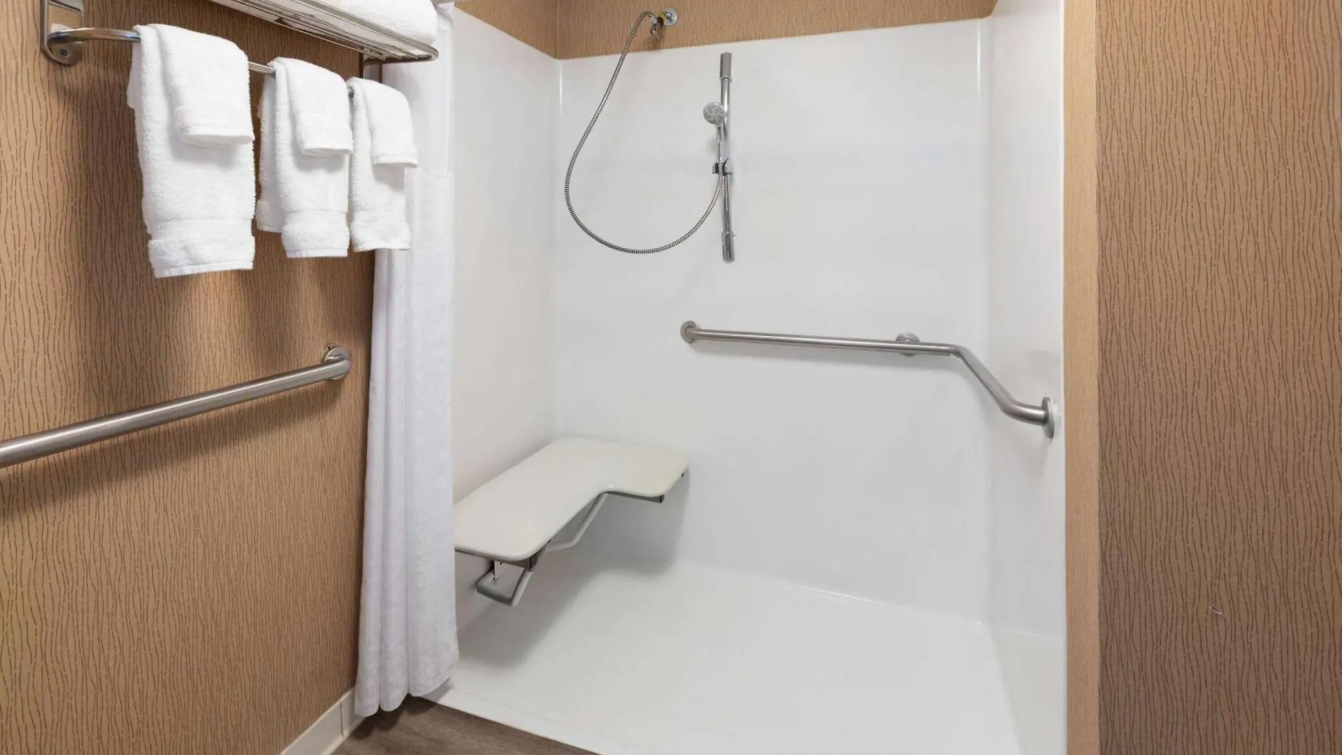 Wyndham Garden Norfolk Downtown Hotel 3*,  United States