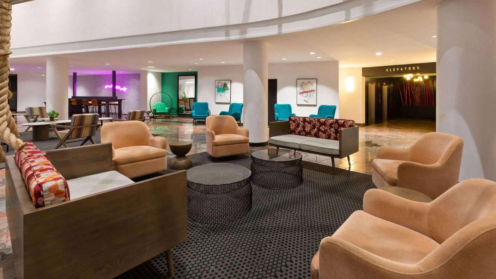 Wyndham Garden Norfolk Downtown Hotel